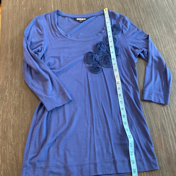 Nicole Miller original ladies three-quarter sleeve blouse.  Size XS. - Picture 6 of 10